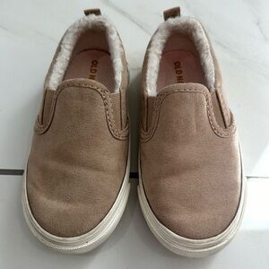Old Navy Suede sherpa Slip-On Sneakers Toddler Girls Size 7 EUC